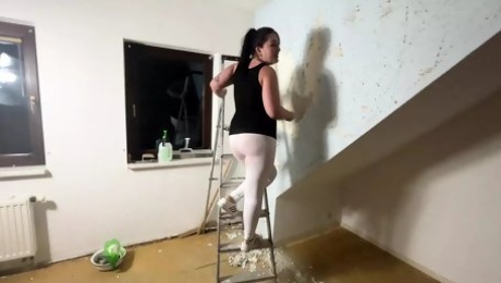 Fucked in a neighbor's apartment while renovating