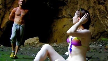 Ginger Girl Aurora Seduced To Rough Anal Sex At Nude Beach